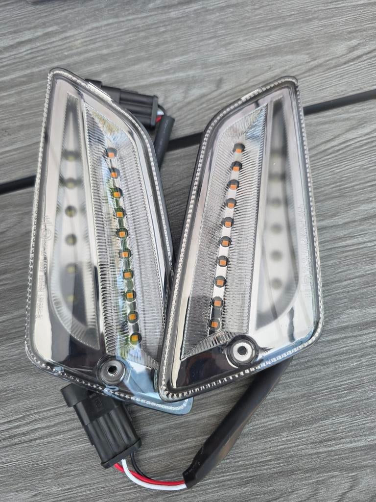 Vespa gts Smoke led knipperlichten voor, Enlèvement