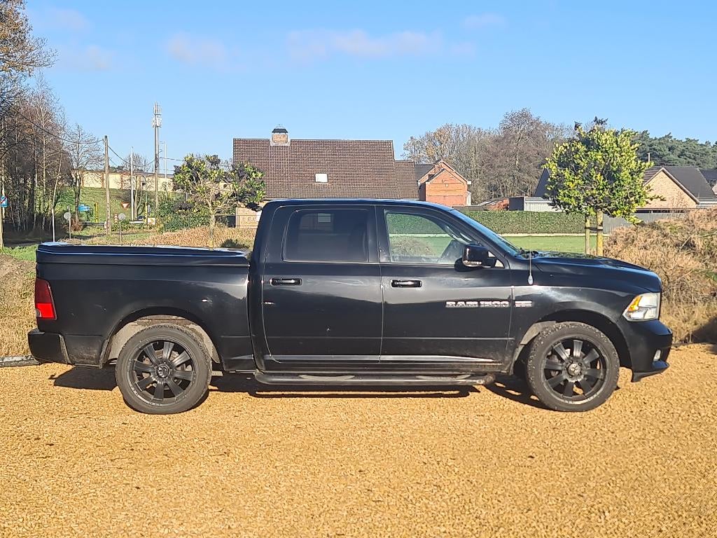DODGE RAM 5.7 V8  Crewcab met LPG onderbouw (Btw aftrekbaar), Autos, Dodge, Cuir, Euro 5, Achat, 4 portes