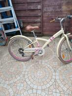 Vélo fille B'TWIN 24pouces, Vélos & Vélomoteurs