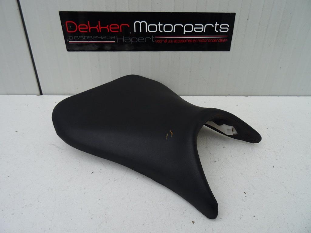 Voorste Zadel / Bestuurders zit Yamaha YZF R6 1999-2000-2002, Motos, Pièces | Yamaha, -, Utilisé, -, -