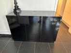 Dressoir of bureaukast in zwarte hoogglans met glazen blad., Huis en Inrichting, Ophalen, Met deur(en), 100 tot 150 cm, Glas