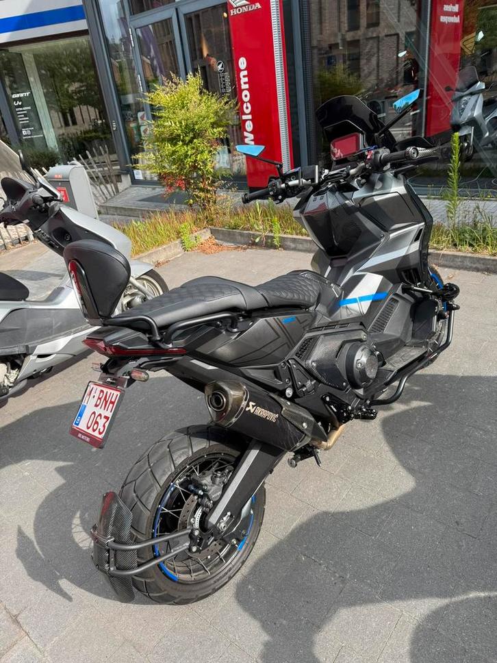 Unieke Honda X-ADV 750 – Full Carbon/Akrapovic,..., Motoren, Motoren | Honda, Particulier, meer dan 35 kW, Motorrijbewijs A, ABS