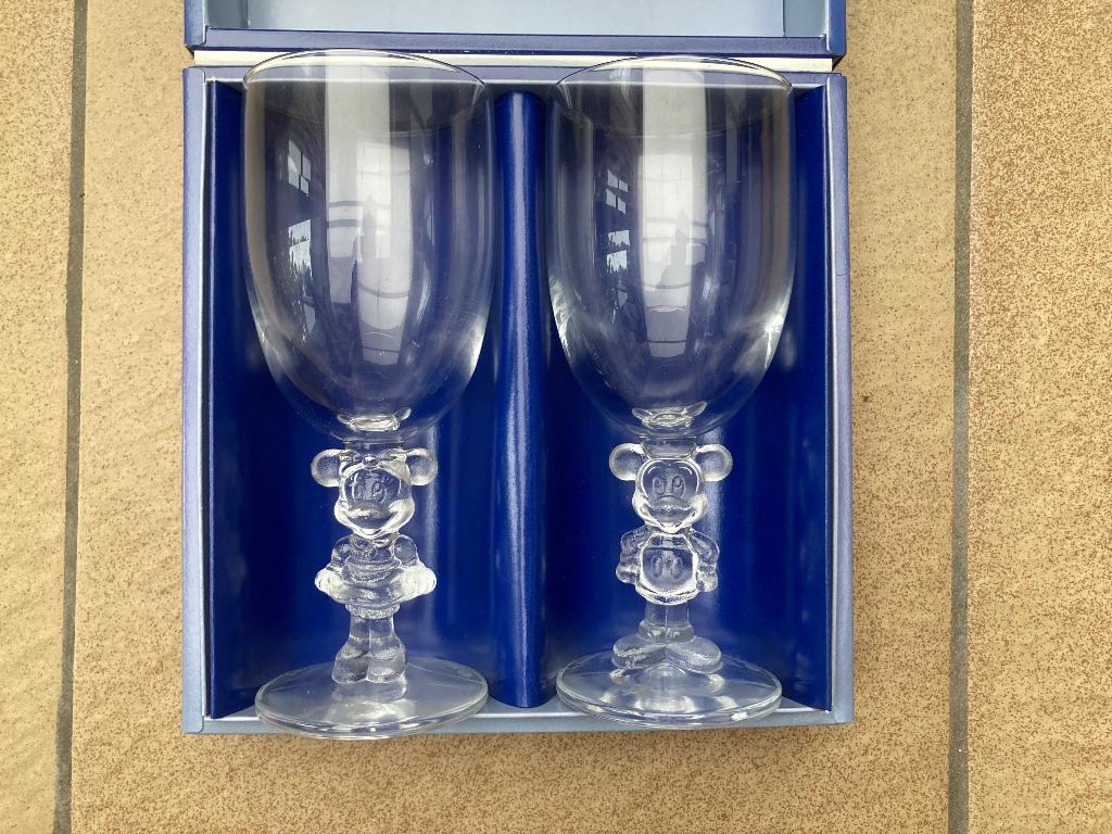 Mickey en Minnie Mouse wijnglazen, Collections, Verres & Petits Verres, Enlèvement ou Envoi, Neuf, Verres et Verres à shot