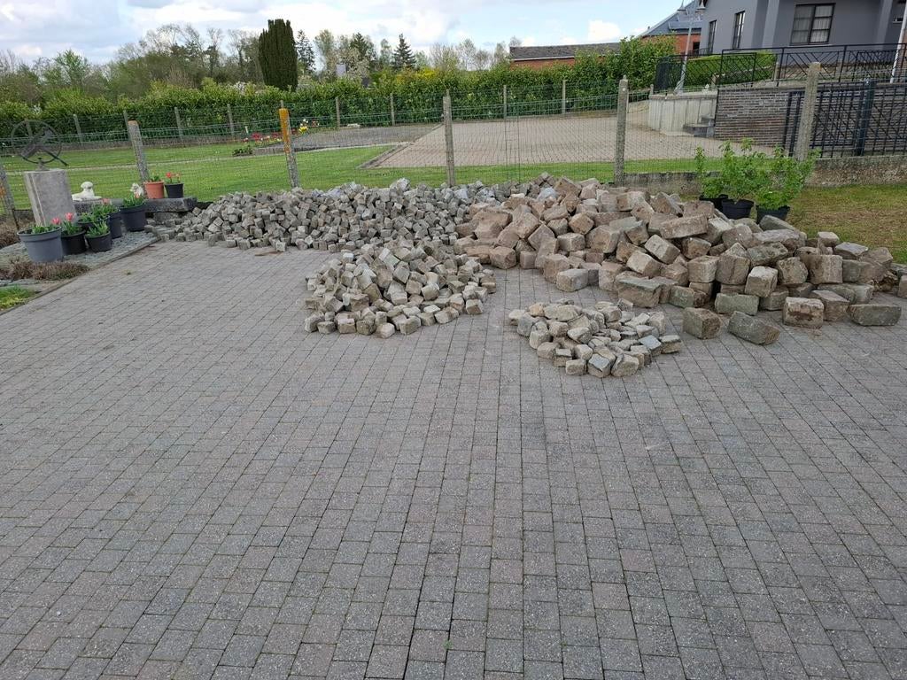 Kasseien grote en kleine, Ophalen