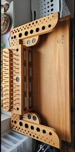 Station de montage de mouches, Enlèvement