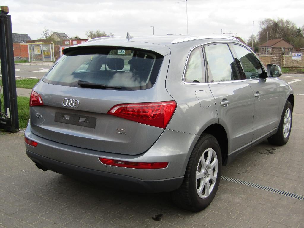 Audi Q5 2.0 TDI Quattro, Auto's, Voorwielaandrijving, Euro 5, Zwart, 4 cilinders