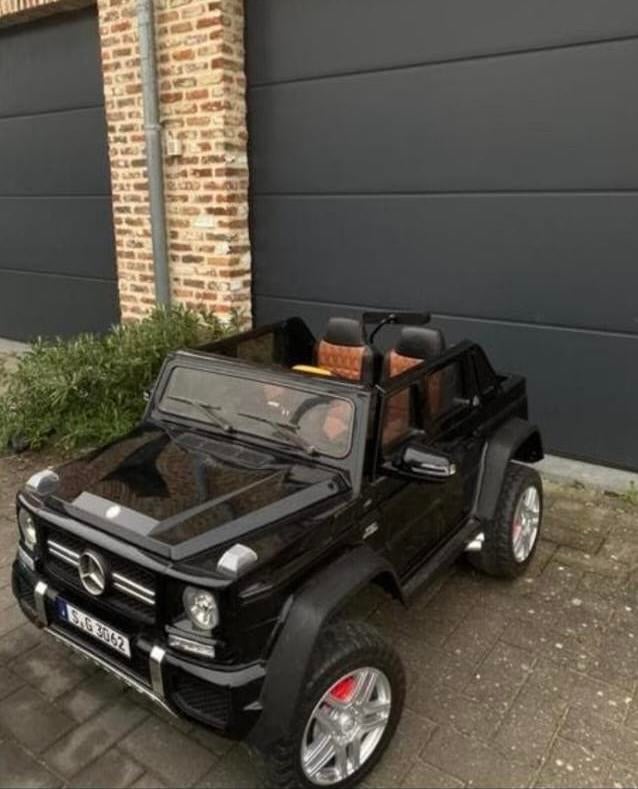Elektrische kinderauto / Mercedes model 6x6, Kinderen en Baby's, Speelgoed | Buiten | Accuvoertuigen, Ophalen, Zo goed als nieuw