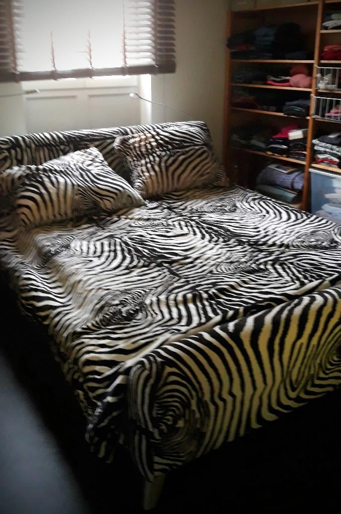 Bretz bed 180x200, Maison & Meubles, Chambre à coucher | Lits, Tissu, Zebra, modern, stevig!, Enlèvement, Utilisé