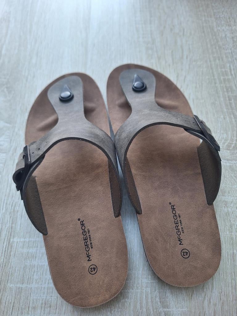 McGregor teenslippers, Ophalen