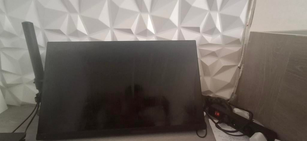 Monitor met 2 Monitor houders, Ophalen