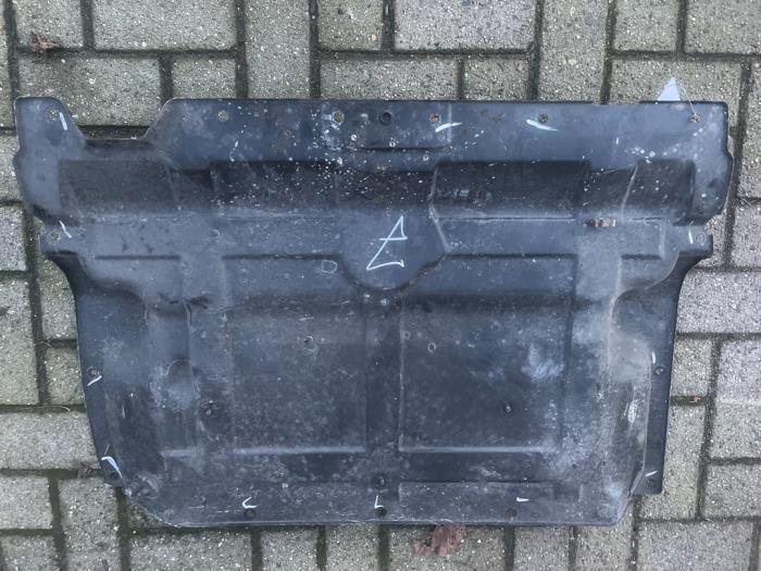 Plaque de protection sol d'un Alfa Romeo Spider, Autos : Pièces & Accessoires, Carrosserie & Tôlerie, Alfa Romeo, Utilisé, 3 mois de garantie