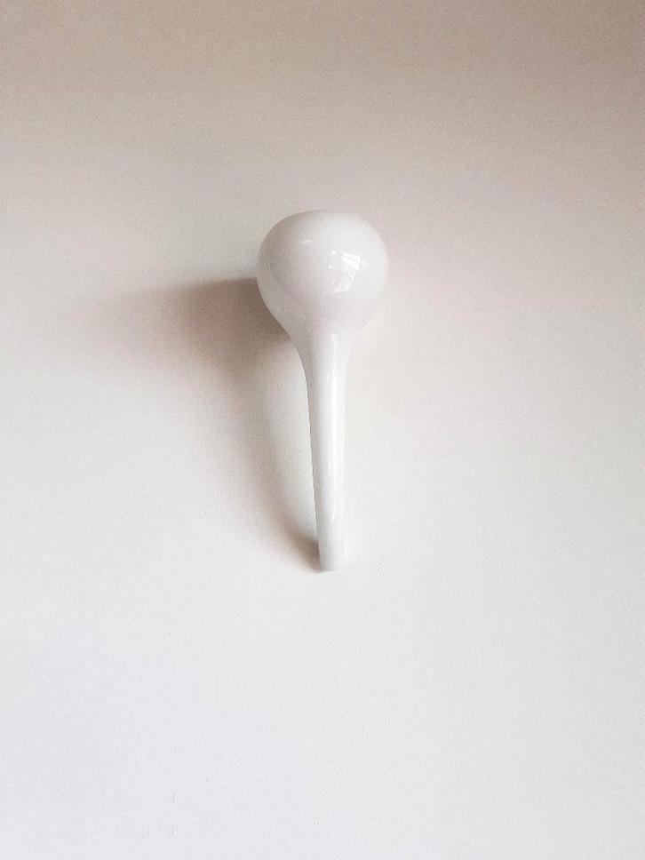 Wit glazen dimbaar muurlampje, perfecte staat., Maison & Meubles, Lampes | Suspensions, Comme neuf, Moins de 50 cm, Verre, Métal