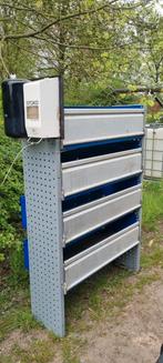 Étagère à voitures, Enlèvement