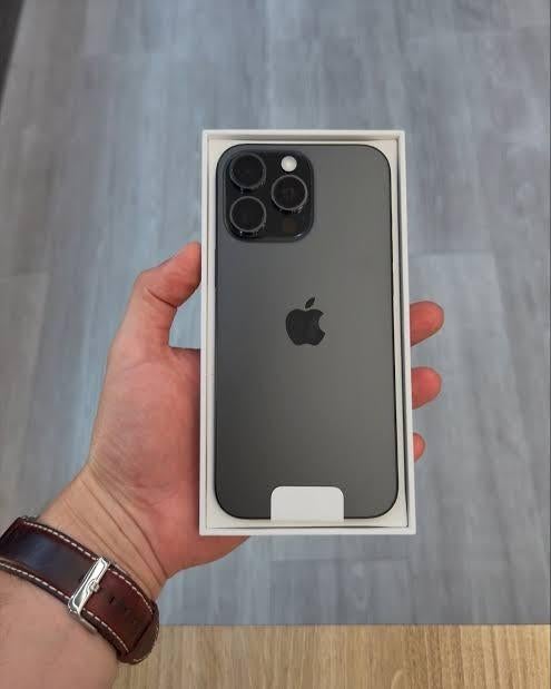 Iphone 15 Pro en excellent état de fonctionnement, Télécoms, Téléphonie mobile | Housses, Coques & Façades | Apple iPhone, Enlèvement ou Envoi