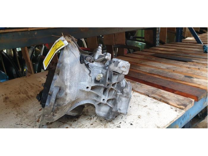 Boîte de vitesse d'un Opel Corsa, Autos : Pièces & Accessoires, Transmission & Accessoires, Opel, Utilisé, 3 mois de garantie