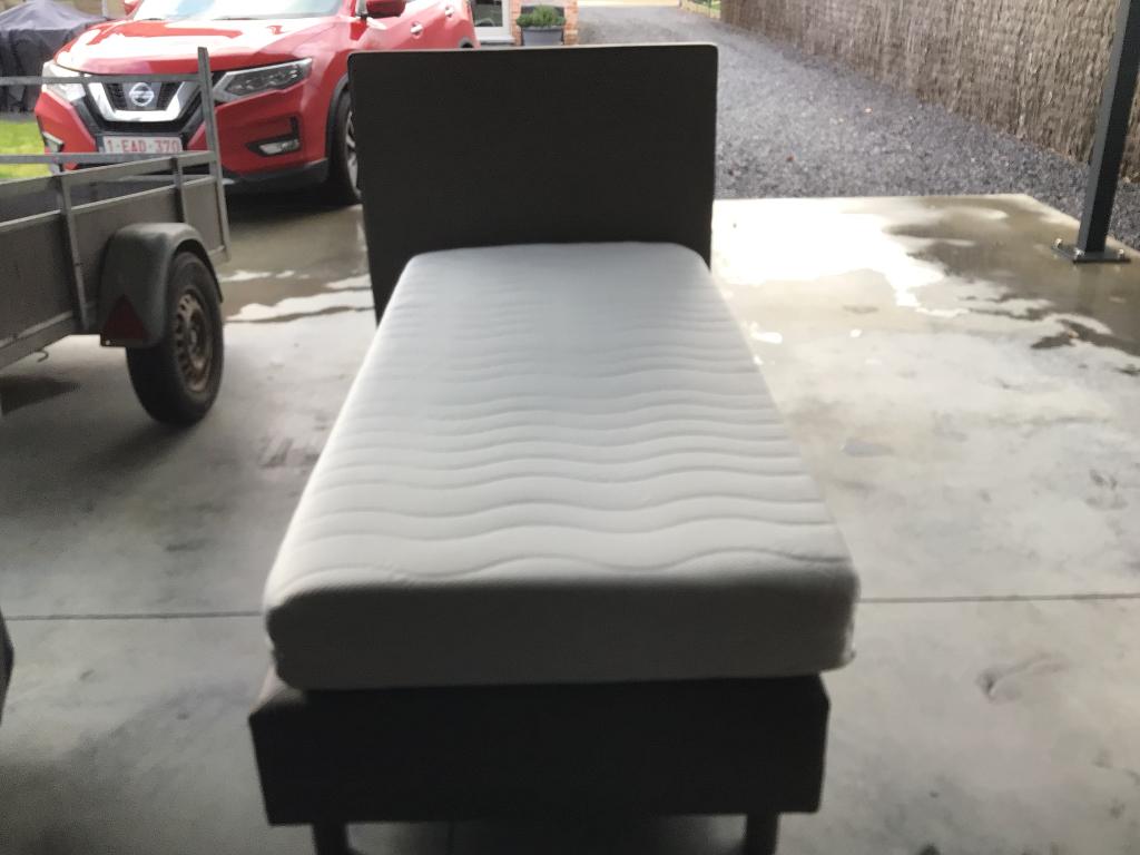 Boxspring, Huis en Inrichting, Slaapkamer | Boxsprings, Ophalen, Gebruikt, 90 cm, 200 cm