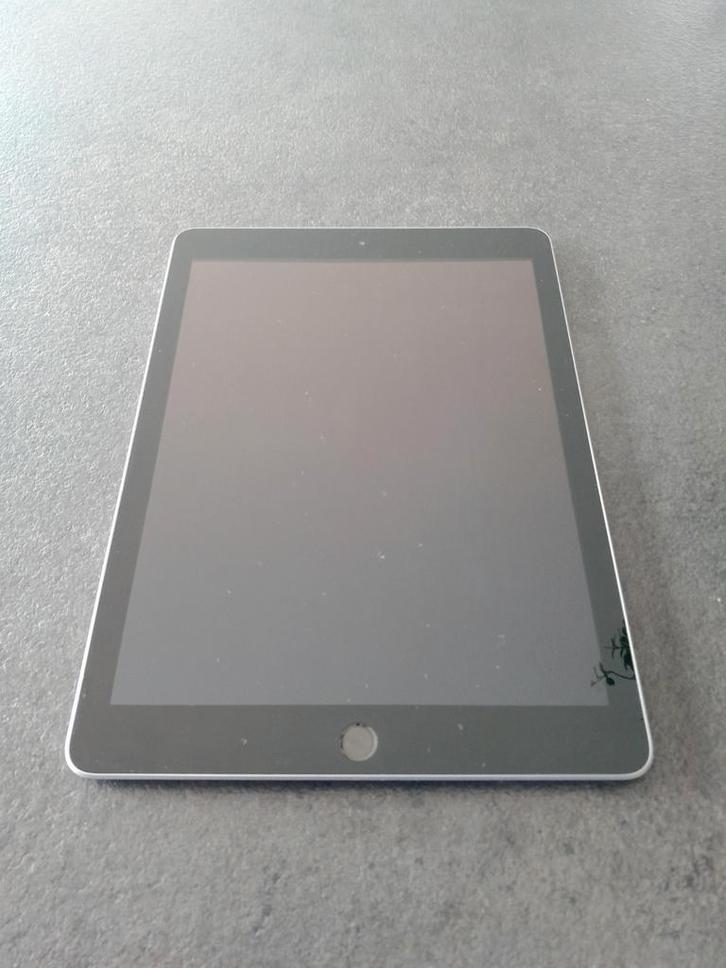 Ipad 6e generatie - 32gb - perfecte staat, Computers en Software, Apple iPads, Zo goed als nieuw, Apple iPad, Wi-Fi, 10 inch, 32 GB