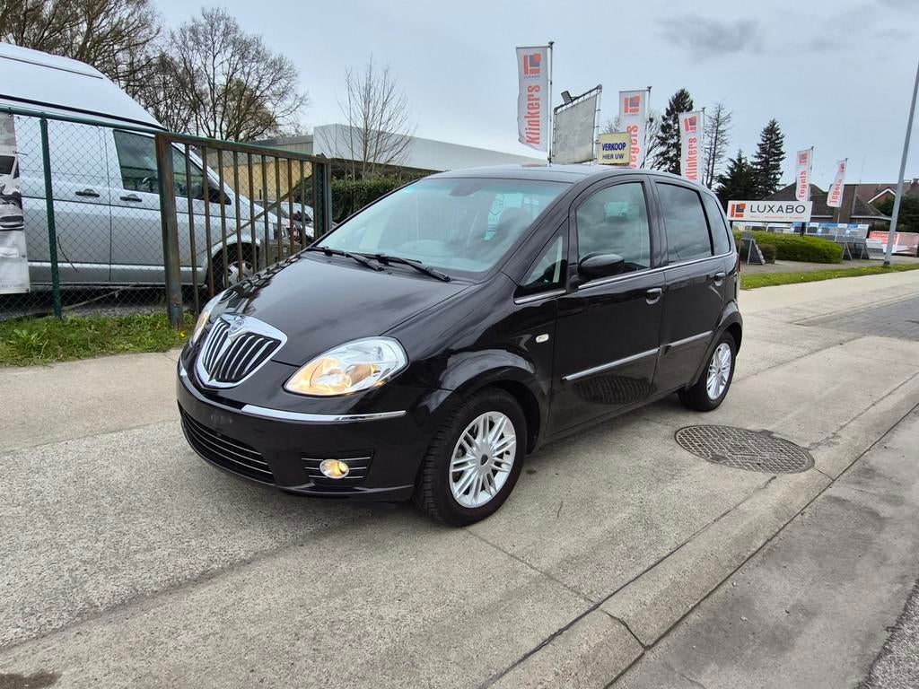 *** VERKOCHT ***, Auto's, Lancia, Zwart, Leder en Stof, Zwart, Bedrijf