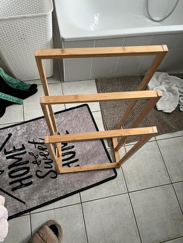 Handdoek rek te koop  beschikbaar voor biedingen