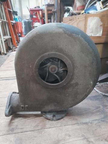 Te koop: smidsblazer beschikbaar voor biedingen