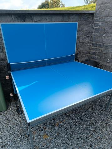 Table ok pour l'extérieur  beschikbaar voor biedingen