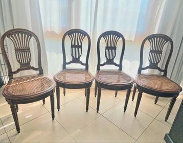 4 stoelen in Louis XVI-stijl  beschikbaar voor biedingen