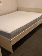 Bedframe matras lattenbodem 140/200cm ikea 1maand gebruikt!, Ophalen, Zo goed als nieuw