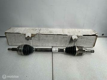 Aandrijfas Links Voorzijde Renault Kangoo 2 NIEUW 7711497634 beschikbaar voor biedingen