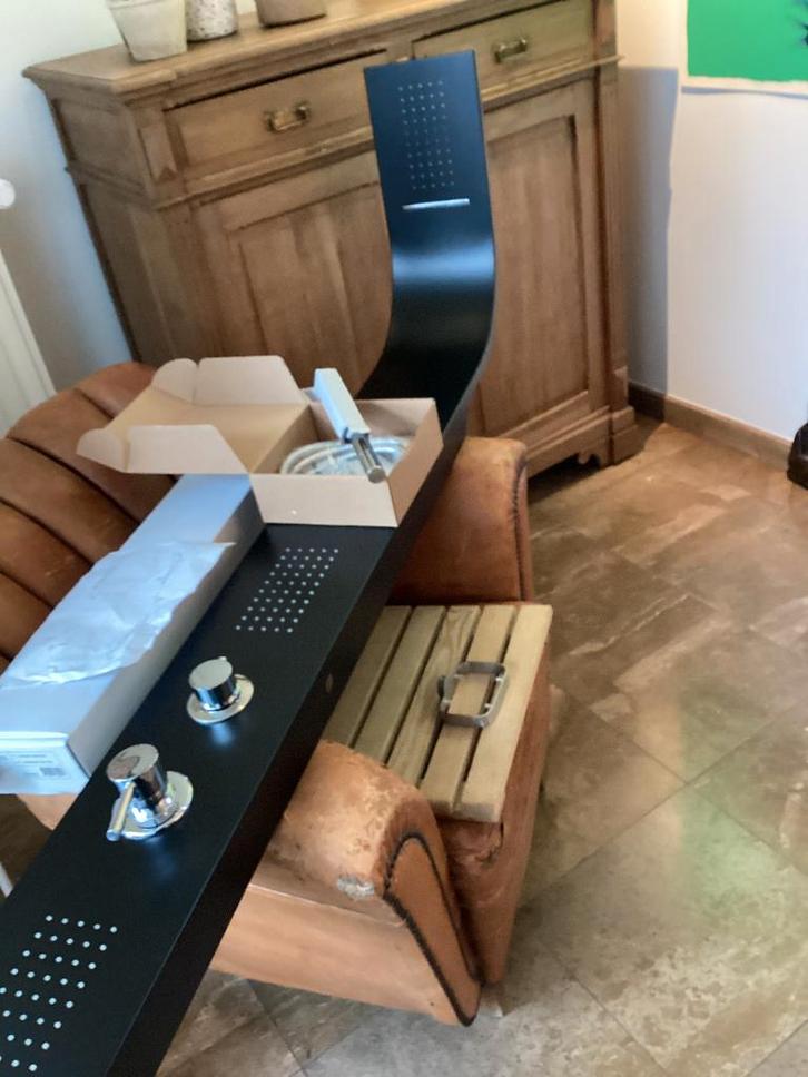 Regendouche met handdouche. Bijbehorende goot en toebehoren., Doe-het-zelf en Bouw, Sanitair, Nieuw, Douche, Ophalen