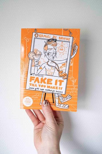 Lifestyle book " Fake it till you make it" beschikbaar voor biedingen
