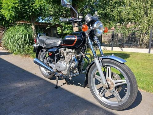 honda cb250t oltimer goede staat, Motoren, Motoren | Honda, Particulier, Naked bike, 12 t/m 35 kW, 2 cilinders, Ophalen of Verzenden