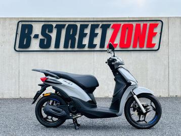 JOUW ZOMER, JOUW SCOOTER! PIAGGIO Liberty S 50 beschikbaar voor biedingen