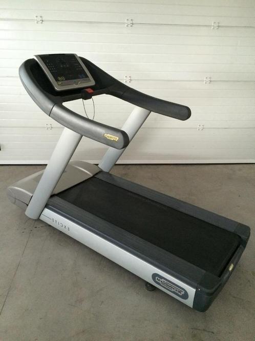 Technogym Loopband FAILLISSEMENT Techno-gym excite run LED, Sport en Fitness, Fitnessmaterialen, Zo goed als nieuw, Overige typen