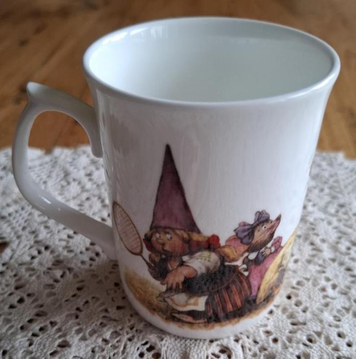 Porseleinen Rien Poortvliet mok met kabouter, Huis en Inrichting, Keuken | Servies, Gebruikt, Overige typen, Overige stijlen, Porselein