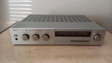 Toffe philips f4220 versterker met vu meters en Phono ingang beschikbaar voor biedingen