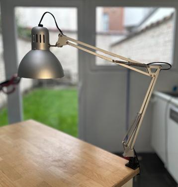 Lampe de Bureau Orientable IKEA TERTIAL Ampoule E27 beschikbaar voor biedingen