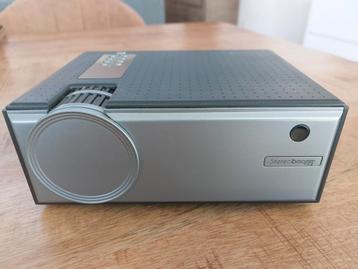 Stereoboomm multimedia projector MMP-250, Audio, Tv en Foto, Beamers, Ophalen of Verzenden, Zo goed als nieuw