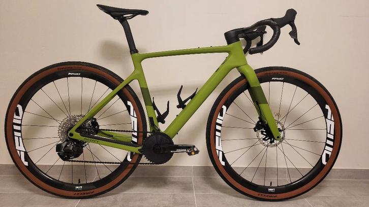 Scott addict gravel, Vélos & Vélomoteurs, Vélos | Vélos de course, Comme neuf, 10 à 15 vitesses, 28 pouces, Carbone, 49 à 53 cm