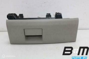 Bakje onder stoel links A6 4G Avant FL 8K0882601B beschikbaar voor biedingen