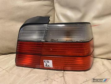 Bmw E36 sedan achterlicht rechts M3 wit rood 3-serie  beschikbaar voor biedingen