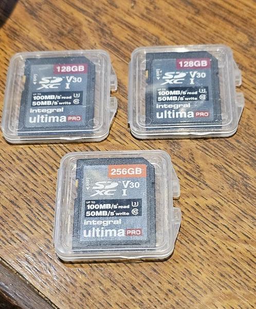 3 GEHEUGENKAARTEN NIEUW / VERKEERD AANGEKOCHT, Audio, Tv en Foto, Foto | Geheugenkaarten, Nieuw, SDXC, 128 GB, Overige, Ophalen