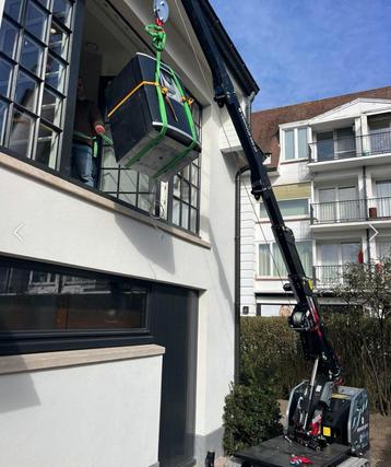 Mini hijskraan op rupsbanden te huur beschikbaar voor biedingen