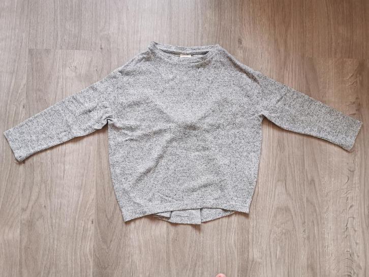 Grijs truitje Zara - maat 122, Kinderen en Baby's, Kinderkleding | Maat 122, Gebruikt, Meisje, Trui of Vest, Ophalen of Verzenden