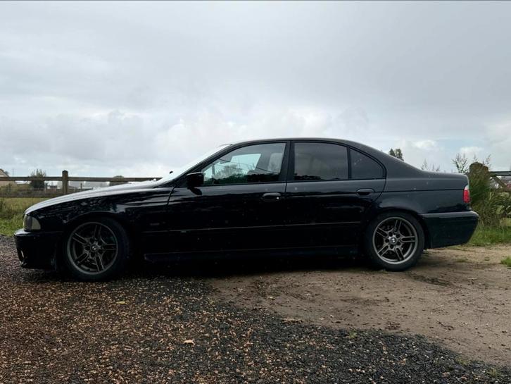 BMW 530d E39 gekeurd voor verkoop, Auto's, BMW, Particulier, 5 Reeks, Diesel, Euro 3, Berline, 5 deurs, Automaat, Zwart, Zwart