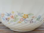 arcopal slakom/groentenkom met bloemenmotief, Ophalen of Verzenden, Zo goed als nieuw, Kom(men), Overige stijlen