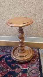 Kleine gedraaide houten plantentafel, Ophalen of Verzenden, Zo goed als nieuw