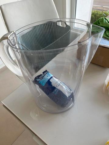 Brita Waterfilterkan + cartouche  disponible aux enchères