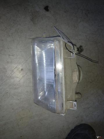 koplamp lv  seat Ibiza 1990  beschikbaar voor biedingen