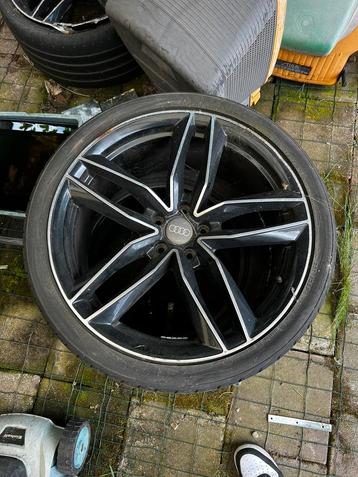 1x RS6 velg met band