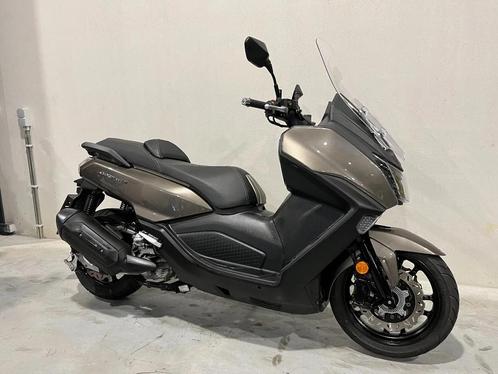 SYM Maxsym 400 BTW (bj 2021), Motoren, Motoren | Overige merken, Bedrijf, Scooter, 12 t/m 35 kW